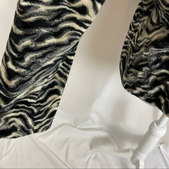 Giancarlo Ferrari Black & Ivory Tiger Print Faux Fur Vintage Coat Size 14 - Picture 6 of 11